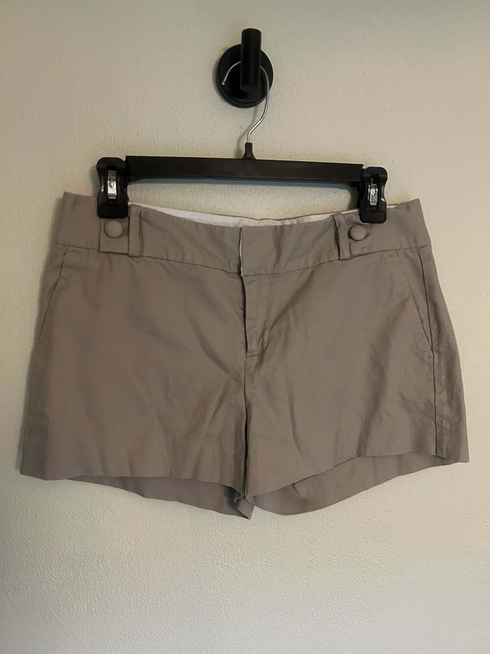 Banana Republic Ryan Fit Tan Shorts